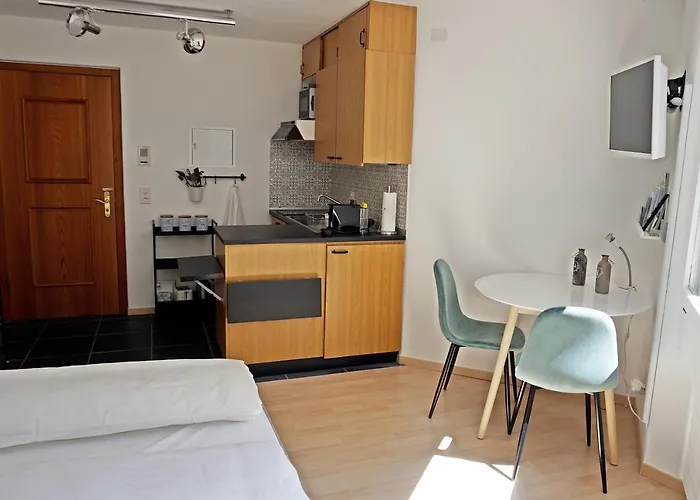 Schick Und Freundlich, Zentral, Modernes - C5